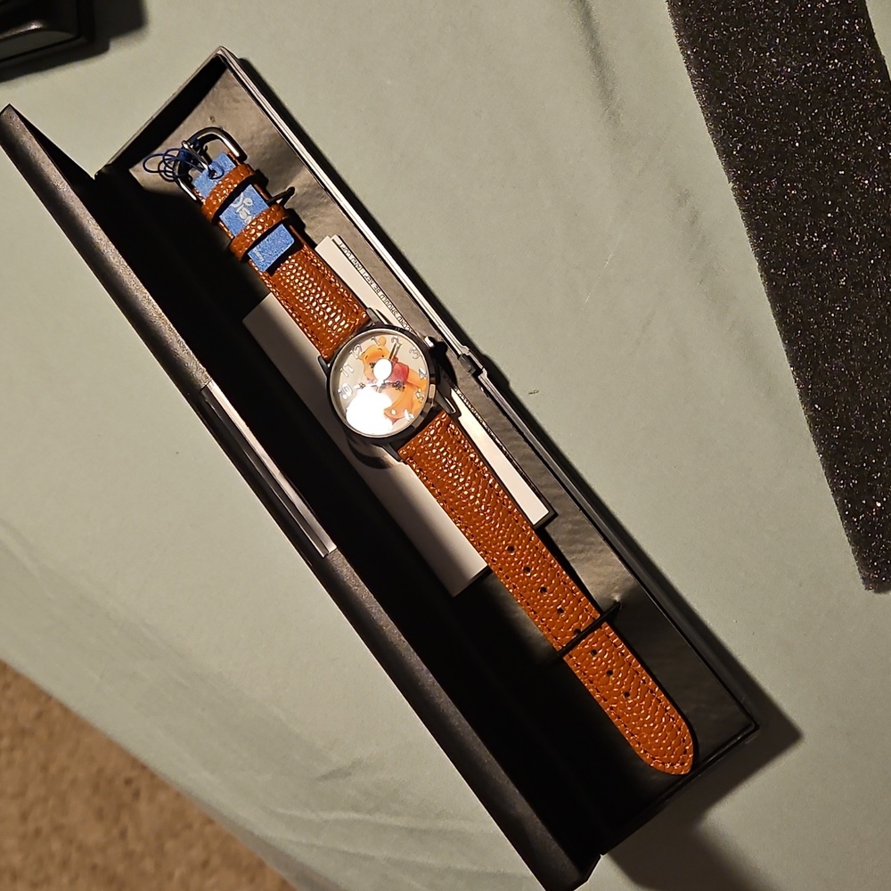 Winnie the Pooh Dianey watch.